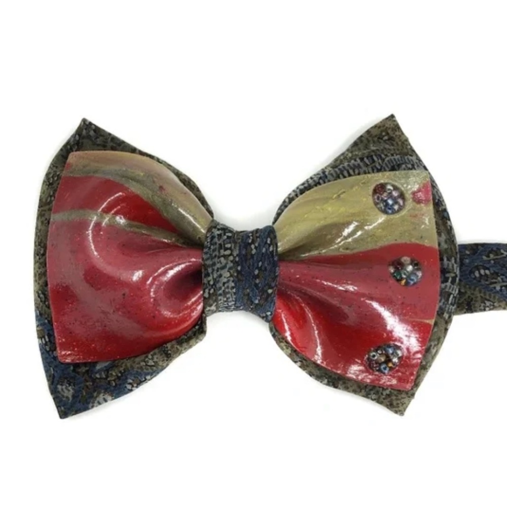 Guillotine sculpted bow tie: Pierre